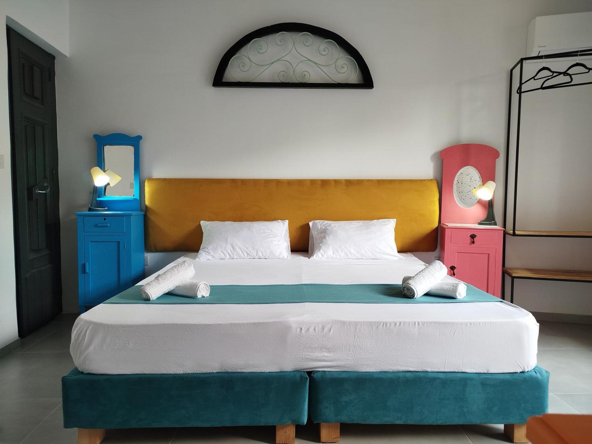 Limestone Sun Suites Слима Экстерьер фото