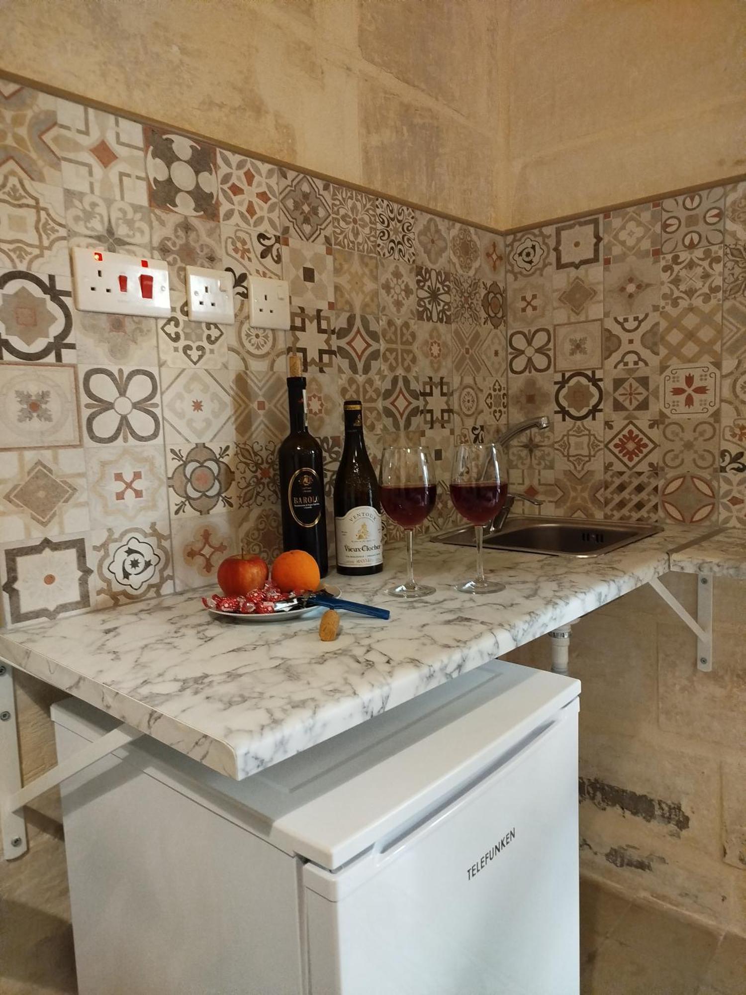 Limestone Sun Suites Слима Номер фото